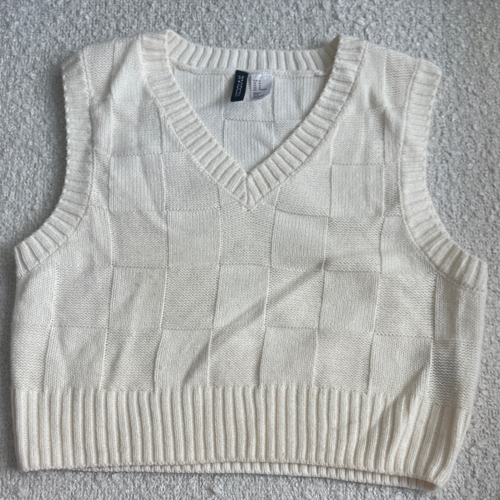 H&M Off-White Knit Sweater Vest